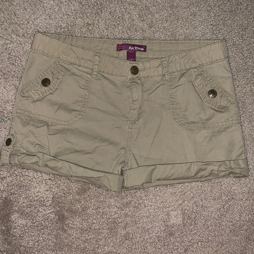 EPIC THREADS khaki shorts size 16 juniors